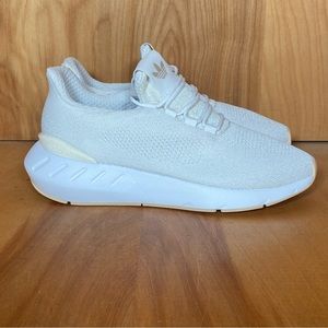 NEW Womens 7 Men's 6 Adidas Swift Run 2022 Decon Athletic Shoes White SEF2010